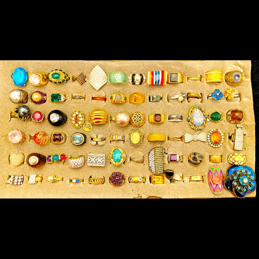 Vintage costume rings (72 Item)